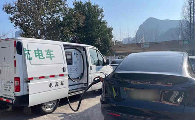 武定汽车搭电